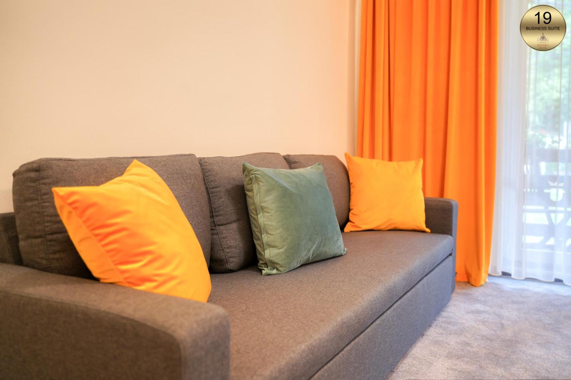 Hotel Szeifert โซวาตา ภายนอก รูปภาพ